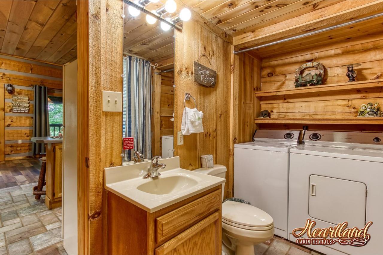 Cozy Mountain Hideaway Villa แกตลิงเบิร์ก ภายนอก รูปภาพ