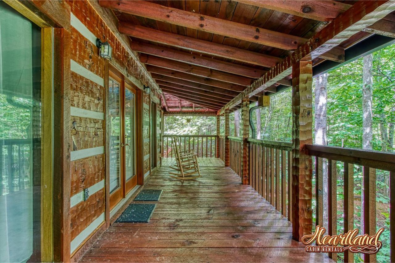 Cozy Mountain Hideaway Villa แกตลิงเบิร์ก ภายนอก รูปภาพ