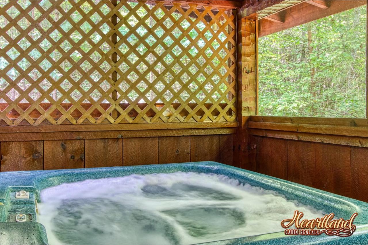 Cozy Mountain Hideaway Villa แกตลิงเบิร์ก ภายนอก รูปภาพ