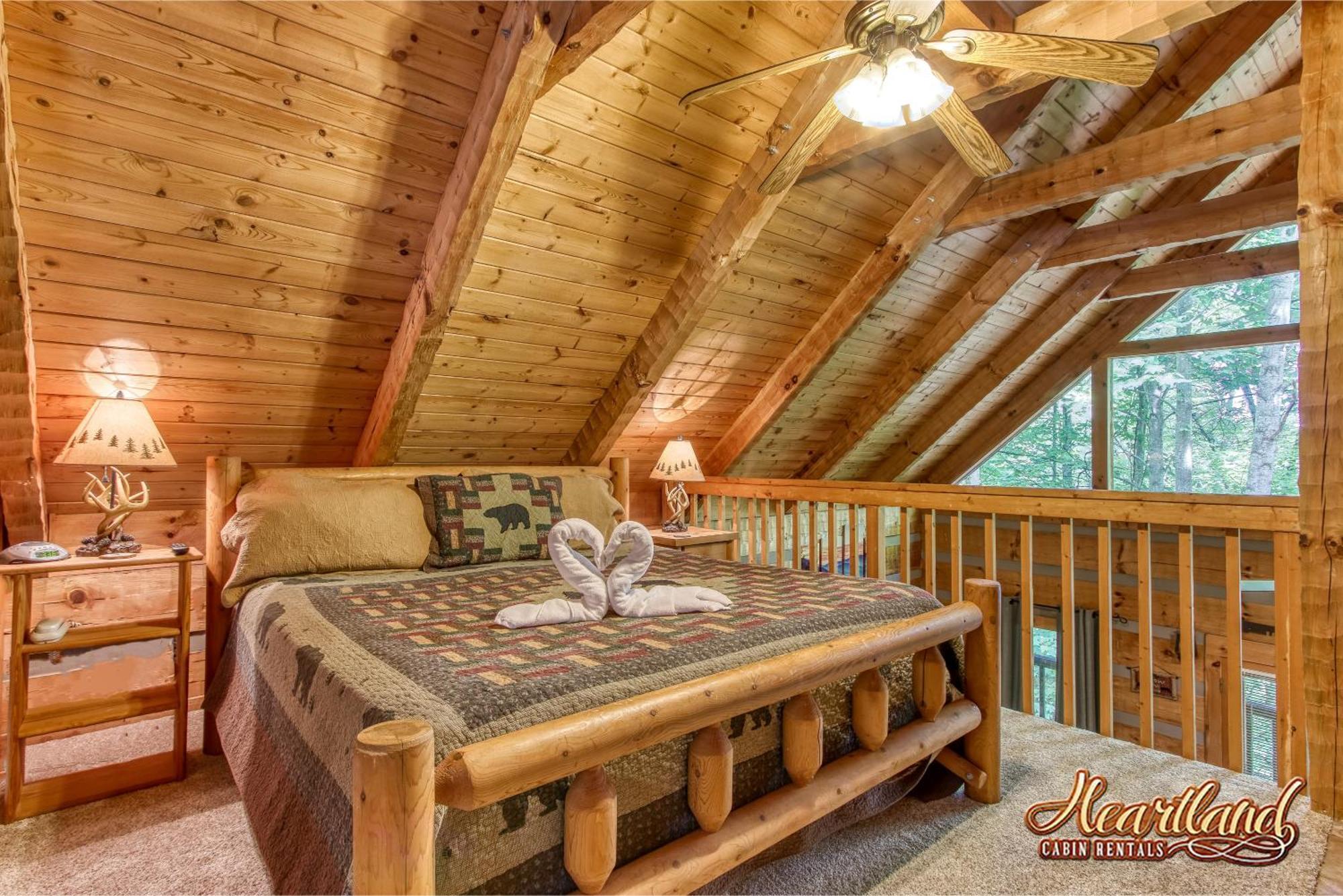 Cozy Mountain Hideaway Villa แกตลิงเบิร์ก ห้อง รูปภาพ